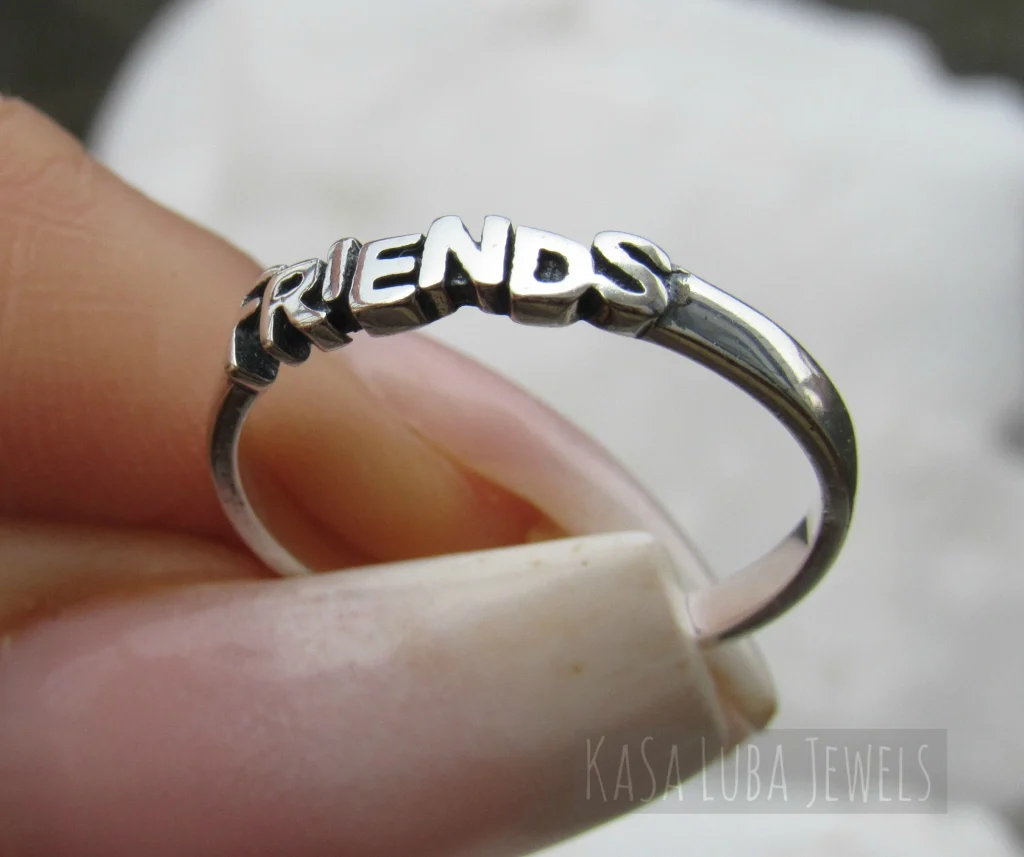 925 Silver Ring in 2025: The Perfect Birthday Gift for Your Forever Friend
