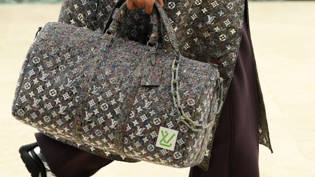 Louis Vuitton Bag — Notes From an Ordinary Day in Motion